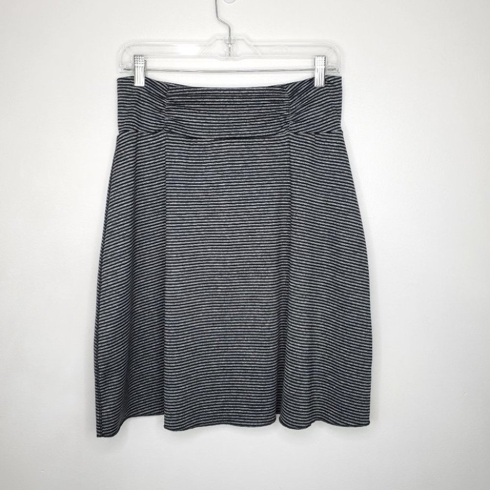 Tranquility by Colorado Clothing Black Gray Striped Casual A-Line Skirt NEW Sz M